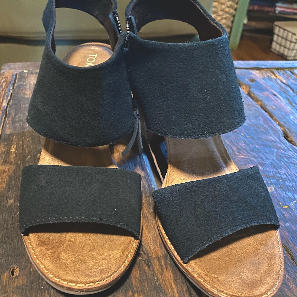 TOMS Majorca black sandals sz 8